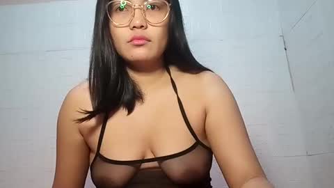 Snapshot of asiancoupleph chatting on January 6, 5:38 pm asiancoupleph online show from January 6, 5:38 pm