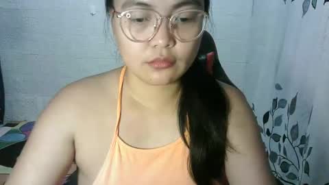 Snapshot of asiancoupleph chatting on March 29, 6:08 pm asiancoupleph online show from March 29, 6:08 pm