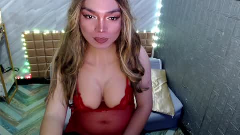 Snapshot of asiandollxxx4u chatting on April 3, 6:00 am BELLA NOTCH online show from April 3, 6:00 am