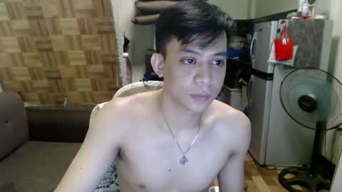 asiandreamboyx online show from December 16, 11:33 am