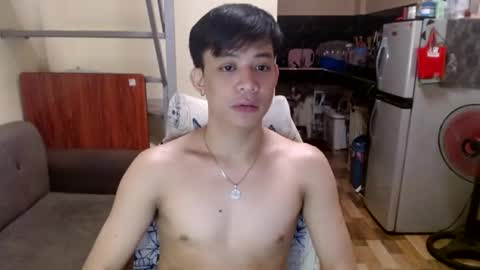 asiandreamboyx online show from February 11, 12:16 pm