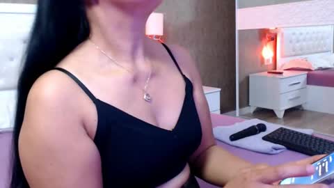 Thanya online show from February 16, 4:10 pm