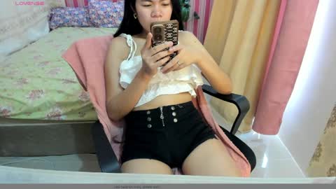 Snapshot of asianhot_babe chatting on March 31, 1:18 am Melody online show from March 31, 1:18 am