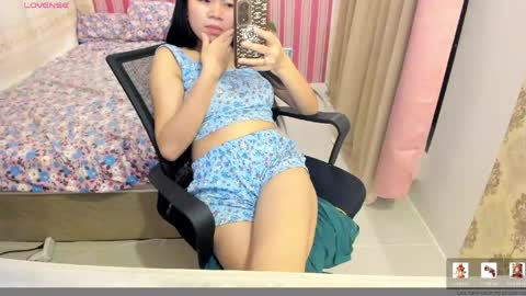 Snapshot of asianhot_babe chatting on April 14, 12:22 pm Melody online show from April 14, 12:22 pm
