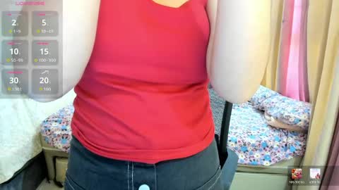 Snapshot of asianhot_babe chatting on May 18, 1:13 am Melody online show from May 18, 1:13 am
