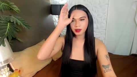 JULIA online show from December 17, 9:37 am