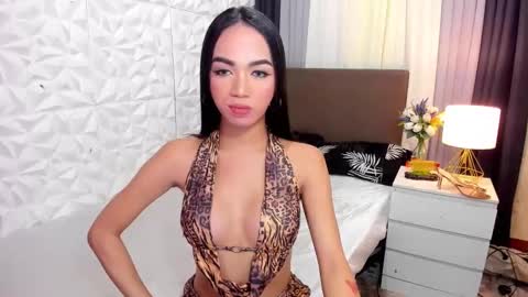 Snapshot of asianhugecockkim chatting on January 9, 9:37 am KIM online show from January 9, 9:37 am