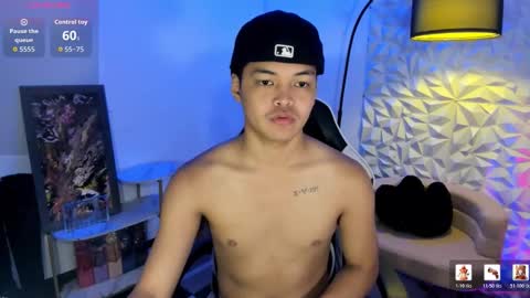 VICTORIA SCOTT online show from February 19, 5:25 am