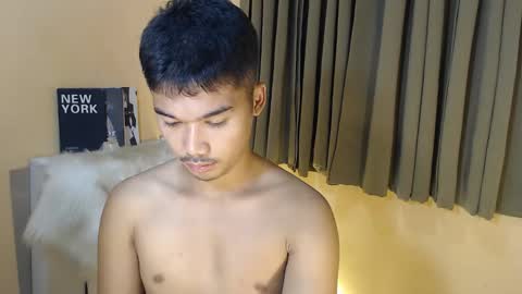 asianhunk_jamesx online show from October 2, 2:13 pm