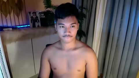 asianhunk_jamesx online show from February 2, 3:55 pm