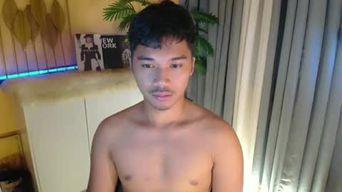 asianhunk_jamesx online show from February 10, 7:07 pm