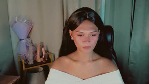 Kianna online show from April 29, 1:04 pm