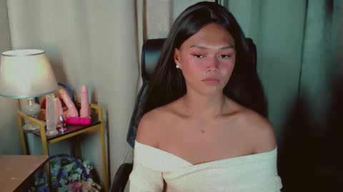 Kianna online show from May 21, 12:12 pm