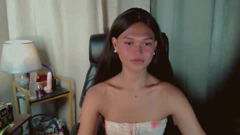 Kianna online show from May 24, 10:42 am