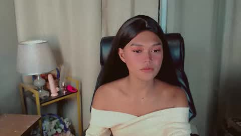 Kianna online show from May 27, 10:12 am