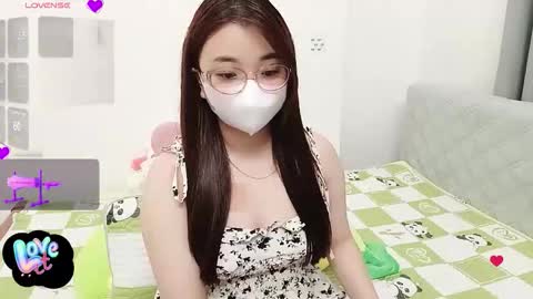 asianniky online show from September 15, 12:43 am