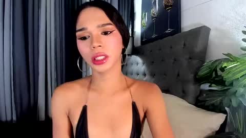asianpetiteprincess online show from June 7, 11:25 am