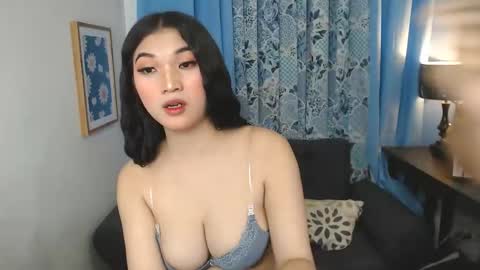 Nina online show from December 28, 1:18 am