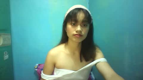 Snapshot of asiansexygirlxoxo chatting on March 18, 3:15 pm ann online show from March 18, 3:15 pm