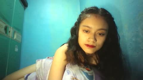 Snapshot of asiansexygirlxoxo chatting on April 15, 3:19 pm ann online show from April 15, 3:19 pm