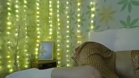 Snapshot of asianshiny chatting on March 8, 3:02 pm Alice online show from March 8, 3:02 pm