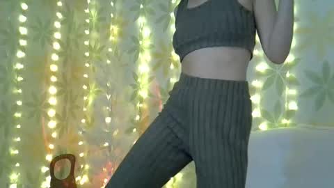 Snapshot of asianshiny chatting on September 15, 8:03 am Alice online show from September 15, 8:03 am