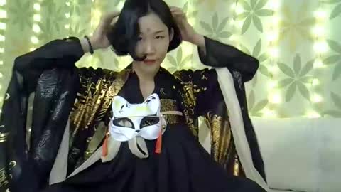 Snapshot of asianshiny chatting on October 16, 1:01 pm Alice online show from October 16, 1:01 pm