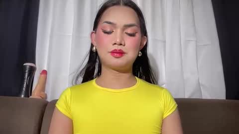 Lily online show from June 5, 11:10 pm