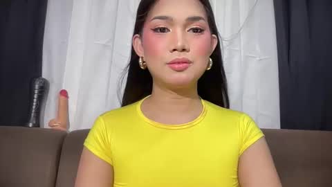 Lily online show from June 8, 10:21 pm
