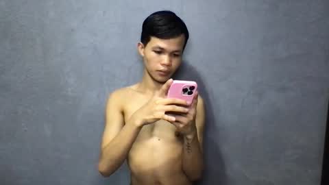 Snapshot of asiantwinkmark chatting on March 14, 10:42 am Mark online show from March 14, 10:42 am