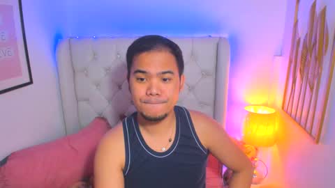 Snapshot of asianzero chatting on February 5, 9:40 pm Zero online show from February 5, 9:40 pm