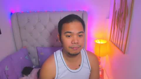 Snapshot of asianzero chatting on February 17, 6:04 pm Zero online show from February 17, 6:04 pm