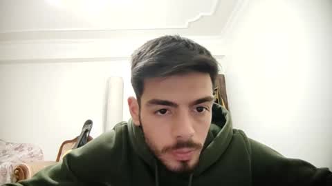 Snapshot of asihandsome06 chatting on December 15, 6:15 pm asihandsome06 online show from December 15, 6:15 pm