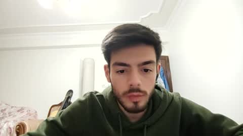 Snapshot of asihandsome06 chatting on January 4, 6:19 pm asihandsome06 online show from January 4, 6:19 pm