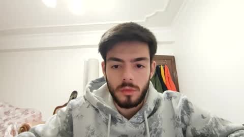 Snapshot of asihandsome06 chatting on January 18, 6:43 pm asihandsome06 online show from January 18, 6:43 pm