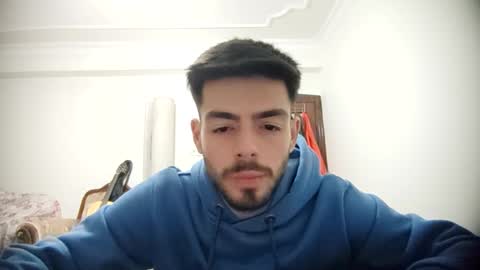 Snapshot of asihandsome06 chatting on March 9, 7:48 pm asihandsome06 online show from March 9, 7:48 pm