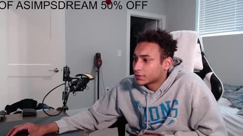 Snapshot of asimpsdream chatting on November 5, 1:44 pm asimpsdream online show from November 5, 1:44 pm