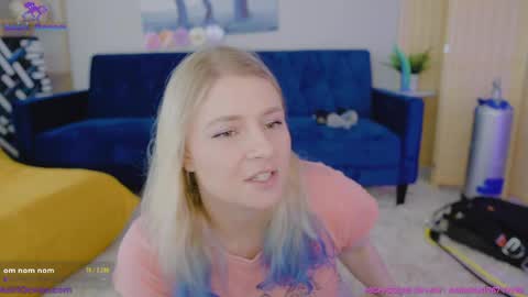 Snapshot of asiri_ocean chatting on May 11, 3:51 pm Asiri pronounced Ah-siri Please no nicknames 3 online show from May 11, 3:51 pm