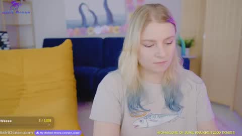 Snapshot of asiri_ocean chatting on June 20, 3:48 pm Asiri pronounced Ah-siri Please no nicknames 3 online show from June 20, 3:48 pm