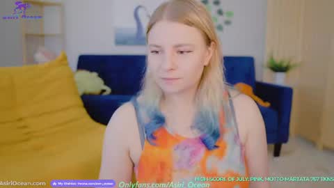 Snapshot of asiri_ocean chatting on July 15, 7:52 pm Asiri pronounced Ah-siri Please no nicknames 3 online show from July 15, 7:52 pm