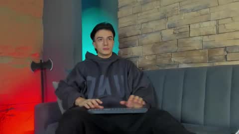 Aslan  online show from February 24, 2:31 am