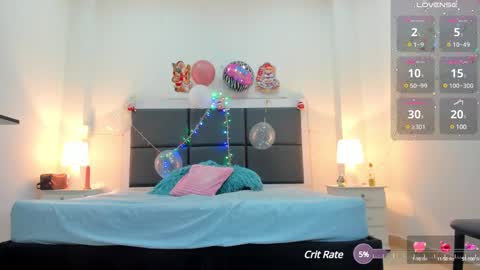  Aslhyn  online show from December 5, 8:55 pm