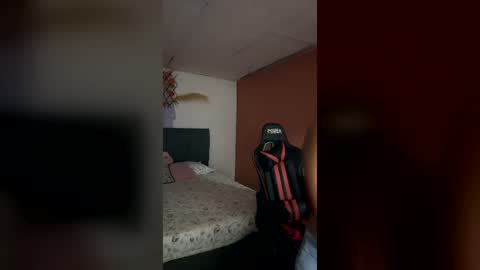 asly_rouse123 online show from July 27, 10:28 pm