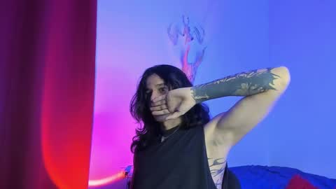 asmodeuszz online show from December 6, 1:07 am