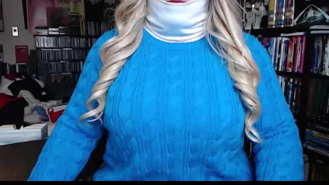 Snapshot of aspen_vale chatting on January 24, 5:21 pm Aspen Vale online show from January 24, 5:21 pm