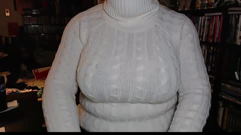 Snapshot of aspen_vale chatting on February 1, 3:19 am Aspen Vale online show from February 1, 3:19 am