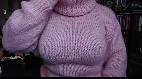 Snapshot of aspen_vale chatting on February 2, 7:35 pm Aspen Vale online show from February 2, 7:35 pm