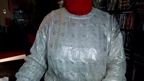 Aspen Vale online show from December 19, 3:52 pm