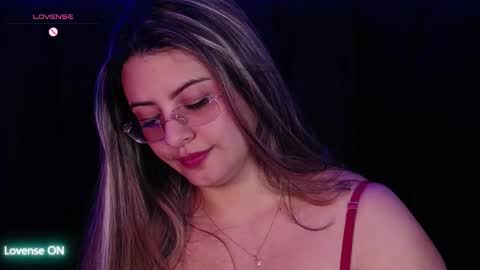 Snapshot of aspenruss chatting on November 13, 10:52 pm online show from November 13, 10:52 pm