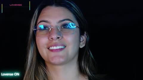 Snapshot of aspenruss chatting on November 23, 12:10 am online show from November 23, 12:10 am